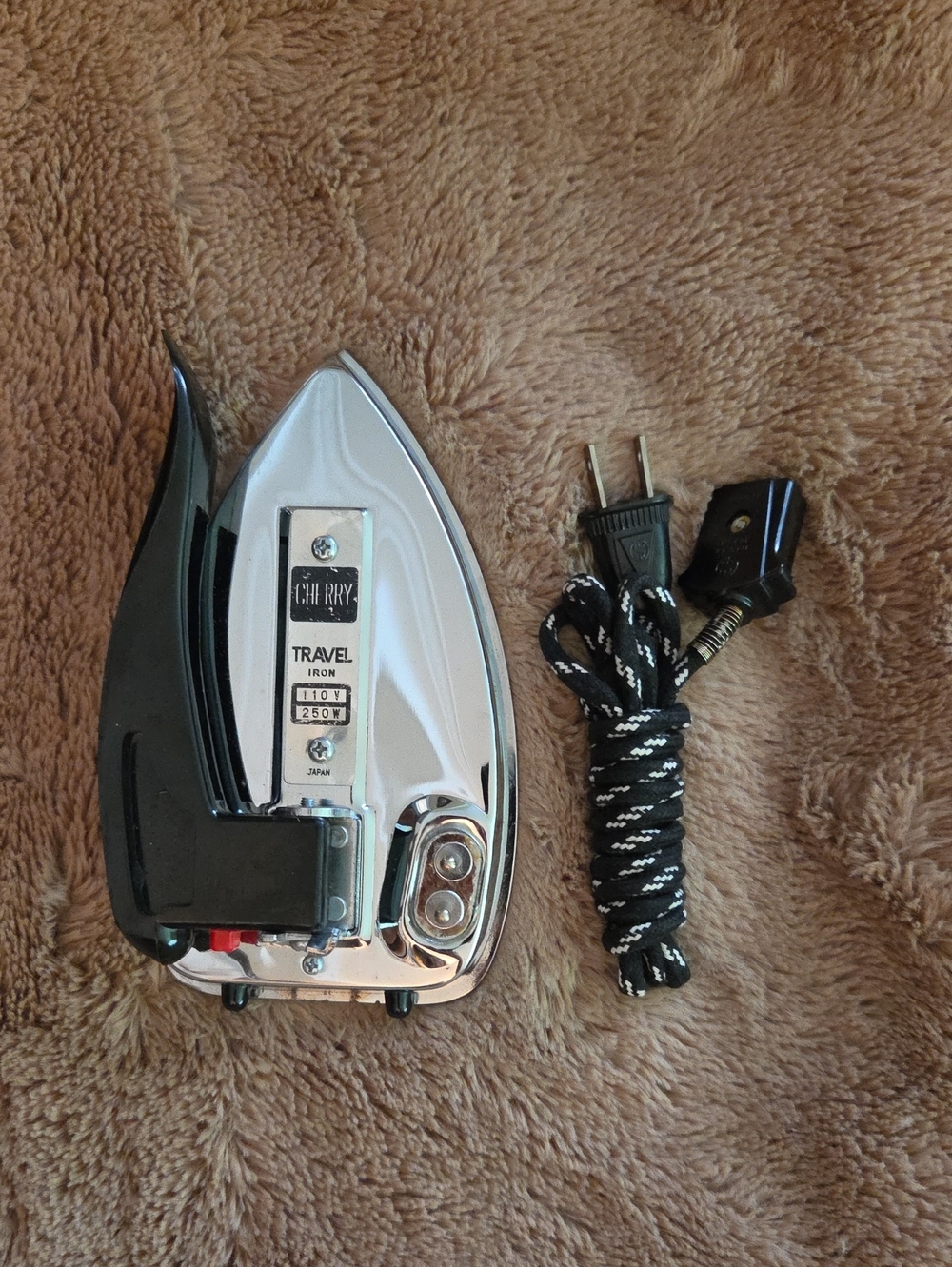 Travel Iron - Chrome and Black